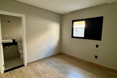 WhatsApp Image 2026-04-07 at 13.45.51 (10)