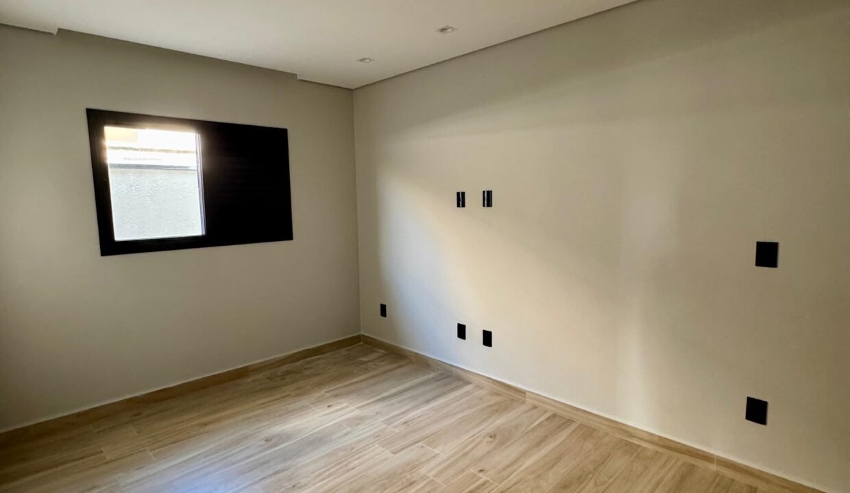 WhatsApp Image 2026-04-07 at 13.45.51 (12)