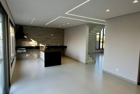 WhatsApp Image 2026-04-23 at 15.22.44 (1)