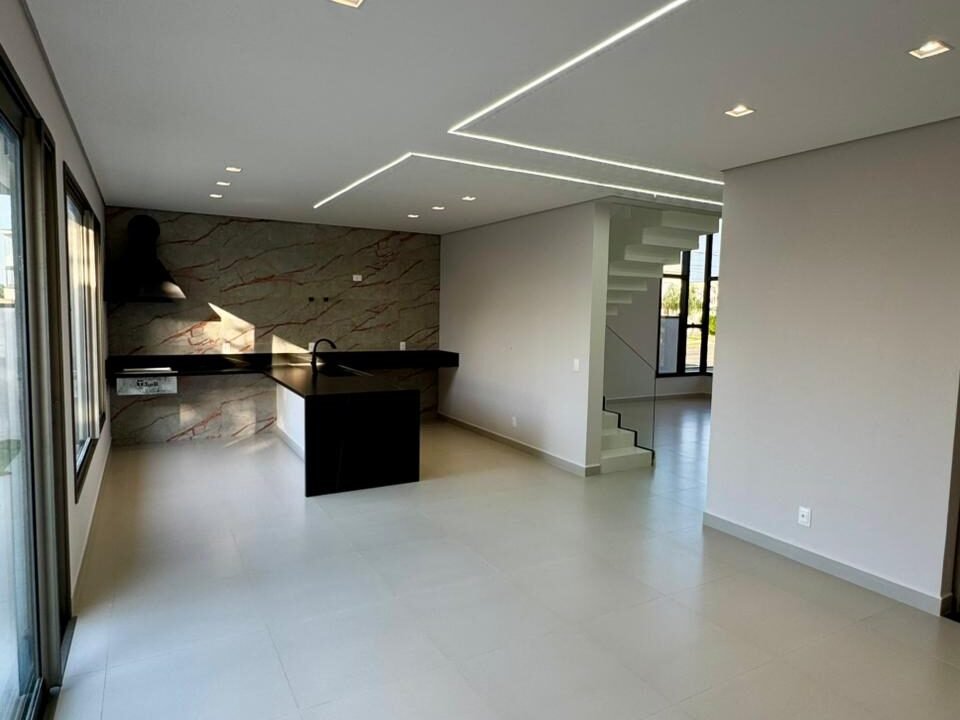 WhatsApp Image 2026-04-23 at 15.22.44 (1)